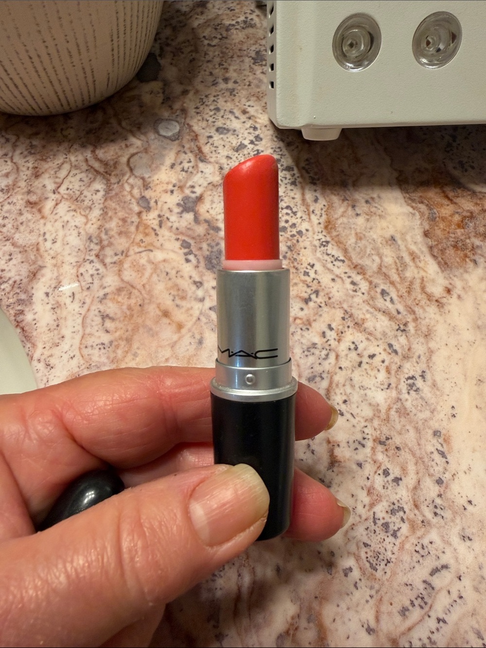MAC Cosmetics Lipstick in Vegas Volt